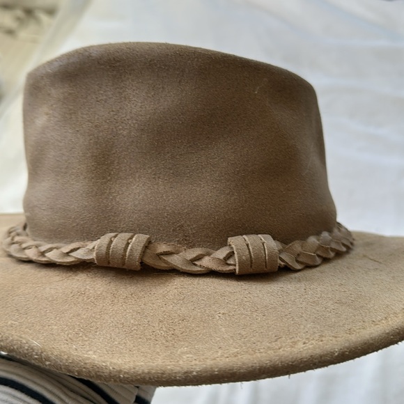 Minnetonka Outback Leather Hat - Picture 3 of 6